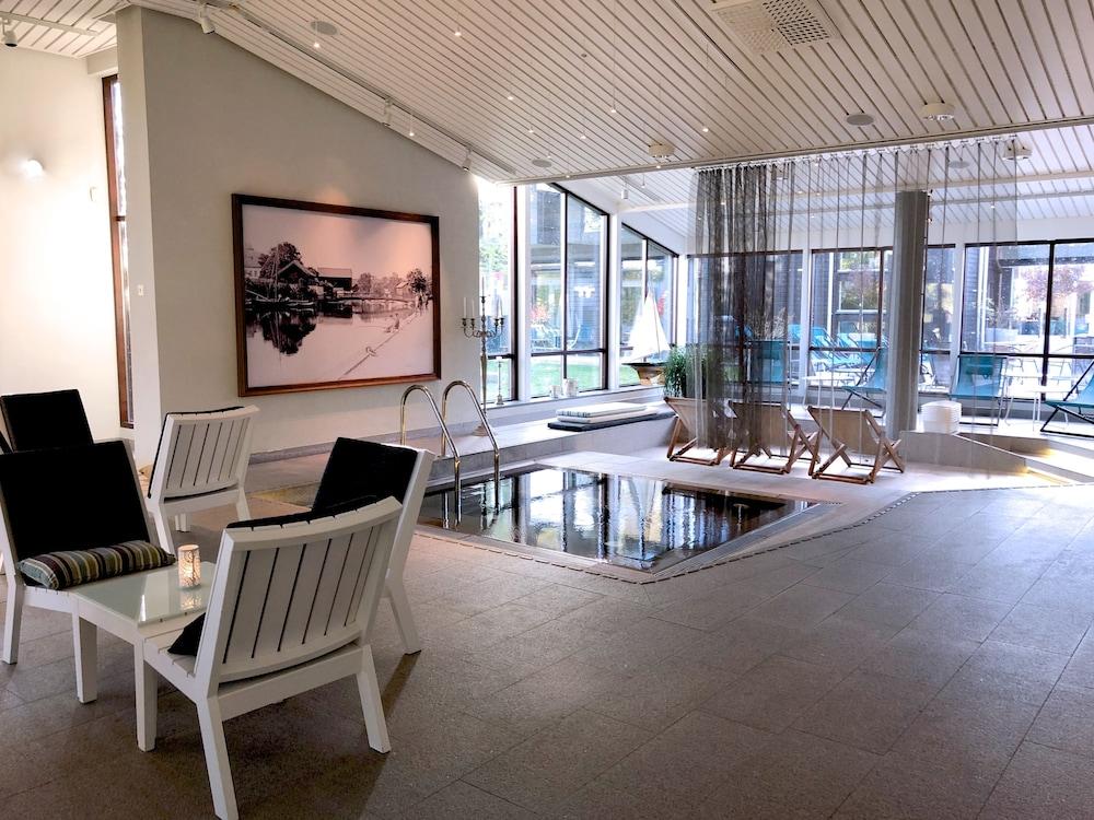 Marholmen Hotel Norrtälje Buitenkant foto